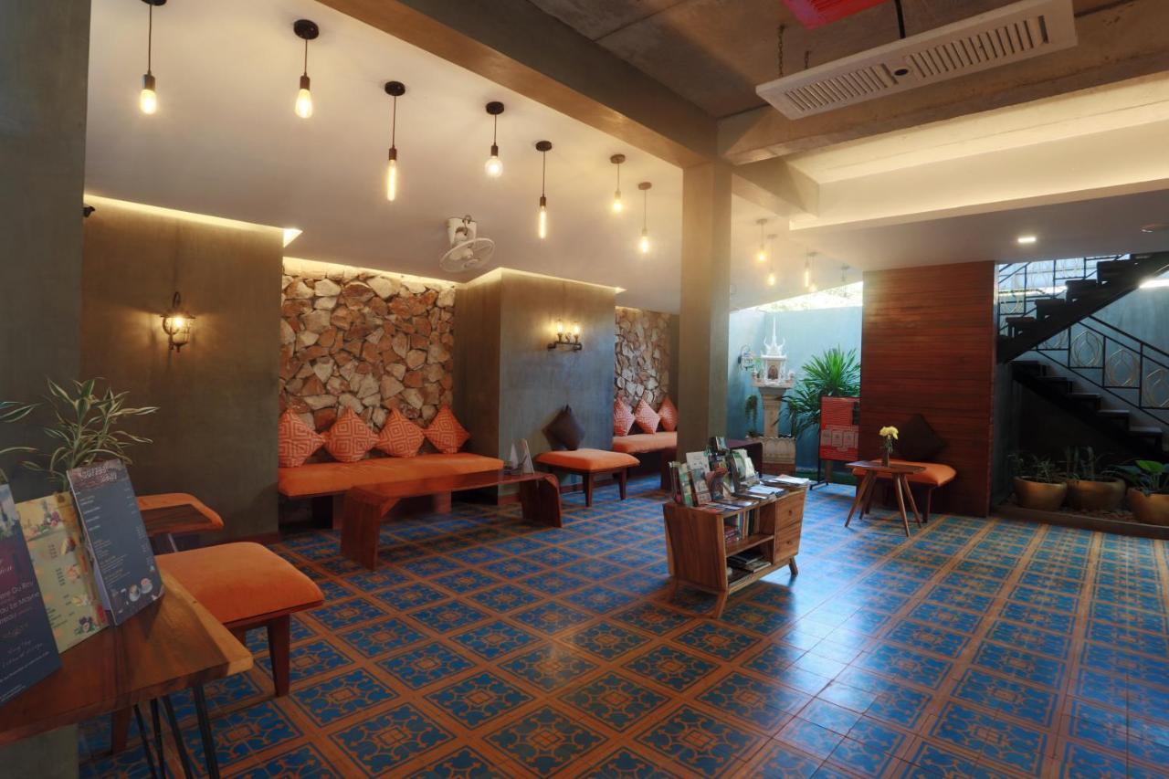 Central Corner Suite Ciudad de Siem Riep Exterior foto