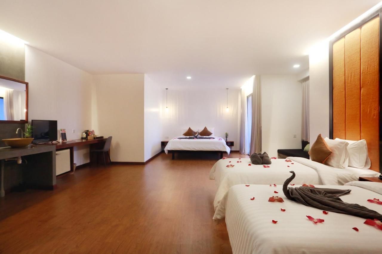 Central Corner Suite Ciudad de Siem Riep Exterior foto