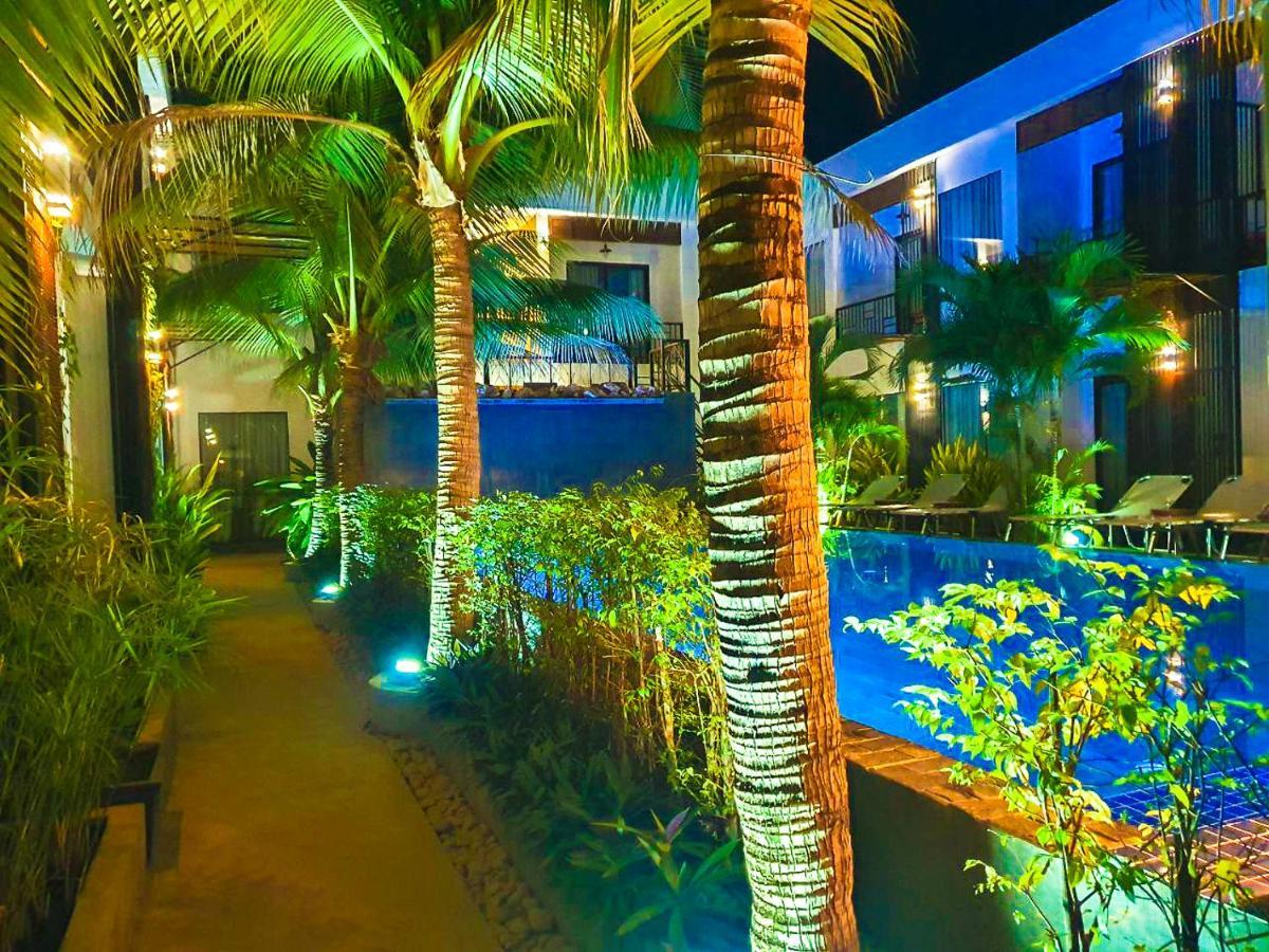 Central Corner Suite Ciudad de Siem Riep Exterior foto